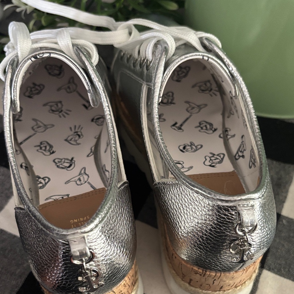 Call It Spring Disney Women's Donald Duck Platform Shoes - Picture 3 of 6